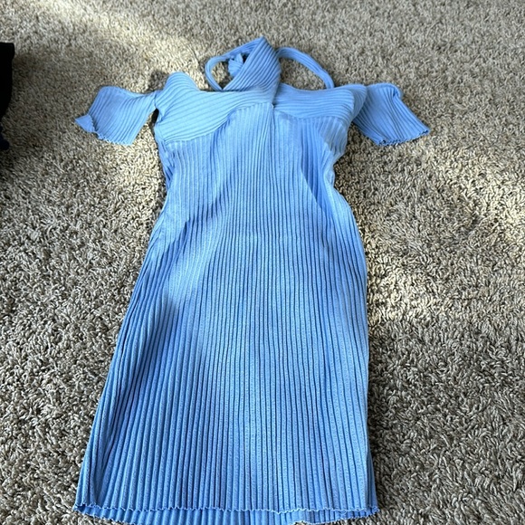 Zara Dresses & Skirts - Zara like new small halter blue mini dress with sleeve